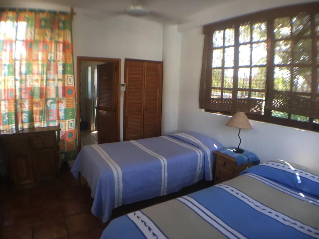 Casa Azul Guesthouse Пуэрто-Эскондидо Экстерьер фото