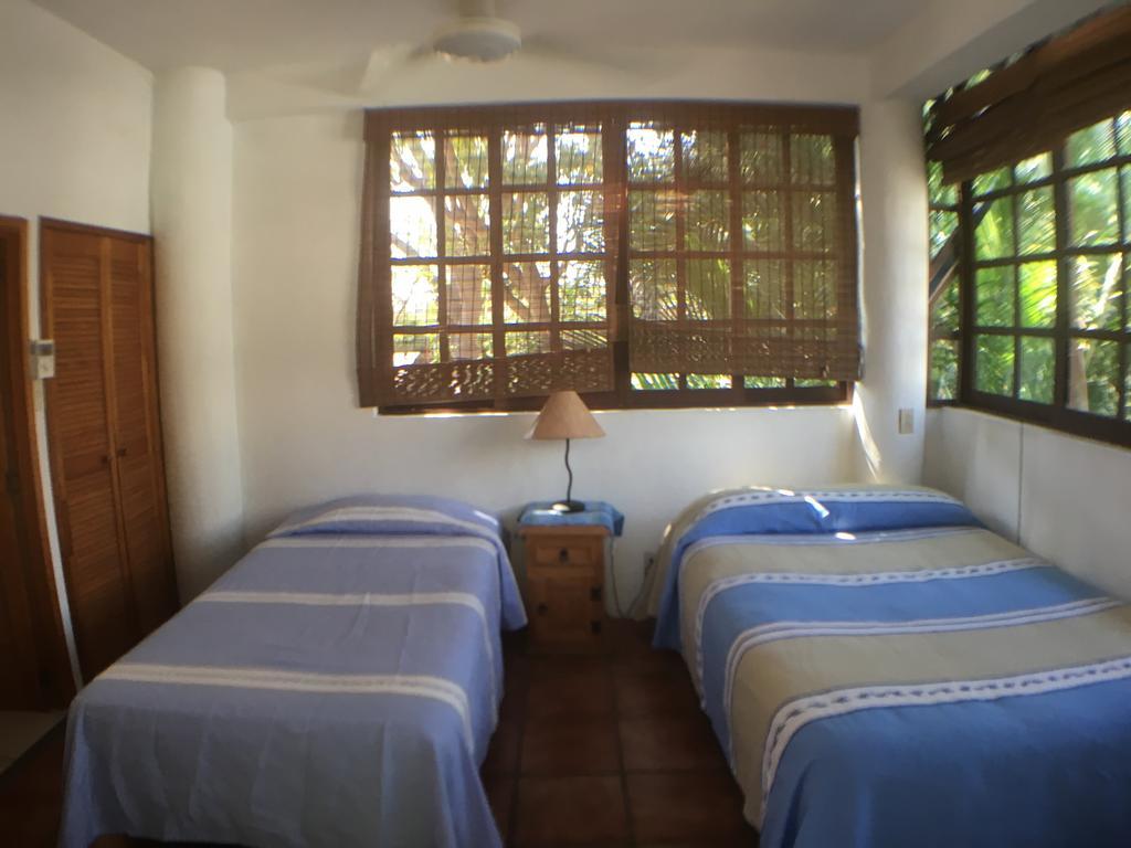Casa Azul Guesthouse Пуэрто-Эскондидо Экстерьер фото
